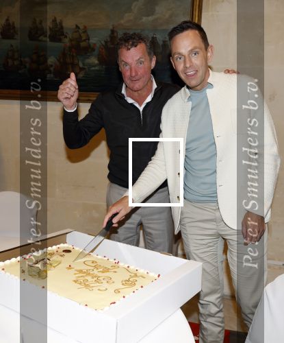 Malta 7 april 2026
John de Bever en Kees de Bever maken bij de Smart City Malta Studios bekend dat ze een speelfilm op gaan nemen . De film gaat heten alles voor de fans .