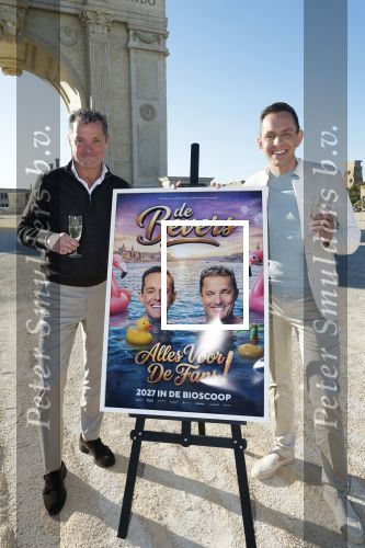 Malta 7 april 2026
John de Bever en Kees de Bever maken bij de Smart City Malta Studios bekend dat ze een speelfilm op gaan nemen . De film gaat heten alles voor de fans .