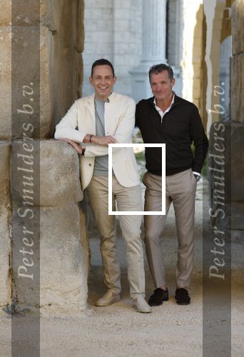 Malta 7 april 2026
John de Bever en Kees de Bever maken bij de Smart City Malta Studios bekend dat ze een speelfilm op gaan nemen . De film gaat heten alles voor de fans .