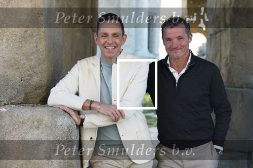 Malta 7 april 2026
John de Bever en Kees de Bever maken bij de Smart City Malta Studios bekend dat ze een speelfilm op gaan nemen . De film gaat heten alles voor de fans .