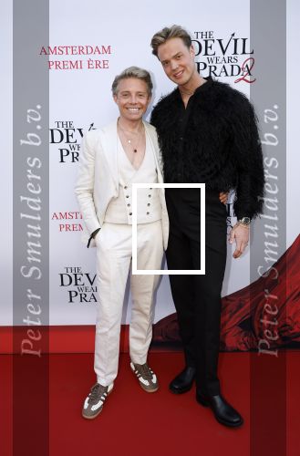 Amsterdam 28 april 2026
Premiere The Devil wears Prada 2 in Tuschinski . Joshua Luza kwam met zijn nieuwe vriend Jesper Moser