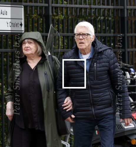 Amsterdam 18 april 2026
Crematie Sonja Barend op begraafplaats Zorgvlied . Kees v Kooten met vrouw
