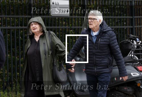 Amsterdam 18 april 2026
Crematie Sonja Barend op begraafplaats Zorgvlied . Kees v Kooten met vrouw