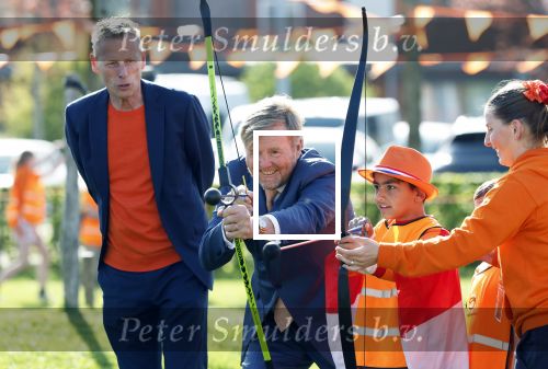 Zeewolde 17 april 2026
Koning Willem Alexander bezoekt de koningsspelen in Zeewolde . Britt Dekker presenteert het .