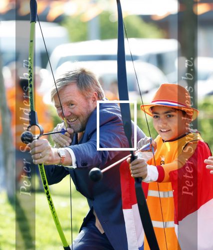 Zeewolde 17 april 2026
Koning Willem Alexander bezoekt de koningsspelen in Zeewolde . Britt Dekker presenteert het .