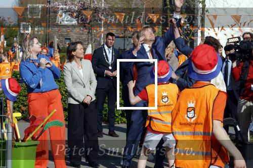 Zeewolde 17 april 2026
Koning Willem Alexander bezoekt de koningsspelen in Zeewolde . Britt Dekker presenteert het .