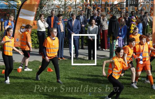 Zeewolde 17 april 2026
Koning Willem Alexander bezoekt de koningsspelen in Zeewolde . Britt Dekker presenteert het .