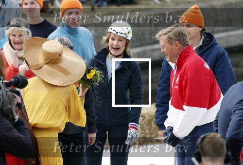 Dokkum 27 april 2026
Koningsdag is dit jaar in Dokkum . Namens de koninklijke familie zijn aanwezig : Koning Willem Alexander Koningin Maxima Prinses Amalia Prinses Alexia Prinses Ariane Prins Constantijn Prinses Laurentien Prins Maurits Prinses Marilene Prins Bernhard Prins Floris Prinses Aimee Prins Pieter Christiaan en Prinses Anita .