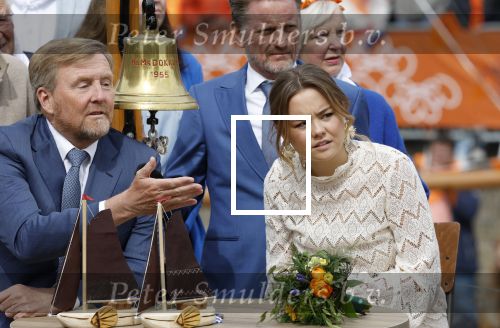 Dokkum 27 april 2026
Koningsdag is dit jaar in Dokkum . Namens de koninklijke familie zijn aanwezig : Koning Willem Alexander Koningin Maxima Prinses Amalia Prinses Alexia Prinses Ariane Prins Constantijn Prinses Laurentien Prins Maurits Prinses Marilene Prins Bernhard Prins Floris Prinses Aimee Prins Pieter Christiaan en Prinses Anita .