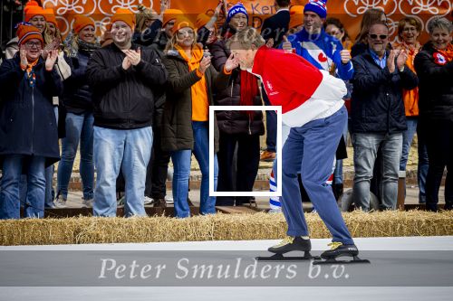Dokkum 27 april 2026
Koningsdag is dit jaar in Dokkum . Namens de koninklijke familie zijn aanwezig : Koning Willem Alexander Koningin Maxima Prinses Amalia Prinses Alexia Prinses Ariane Prins Constantijn Prinses Laurentien Prins Maurits Prinses Marilene Prins Bernhard Prins Floris Prinses Aimee Prins Pieter Christiaan en Prinses Anita .