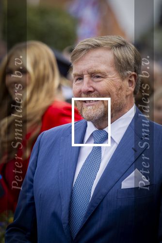 Dokkum 27 april 2026
Koningsdag is dit jaar in Dokkum . Namens de koninklijke familie zijn aanwezig : Koning Willem Alexander Koningin Maxima Prinses Amalia Prinses Alexia Prinses Ariane Prins Constantijn Prinses Laurentien Prins Maurits Prinses Marilene Prins Bernhard Prins Floris Prinses Aimee Prins Pieter Christiaan en Prinses Anita .