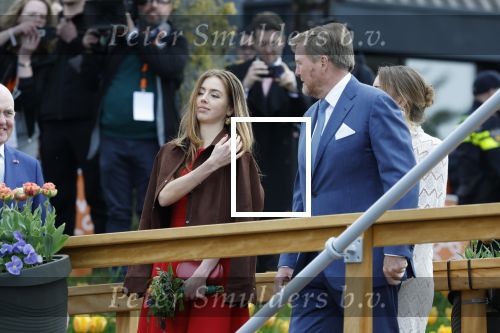 Dokkum 27 april 2026
Koningsdag is dit jaar in Dokkum . Namens de koninklijke familie zijn aanwezig : Koning Willem Alexander Koningin Maxima Prinses Amalia Prinses Alexia Prinses Ariane Prins Constantijn Prinses Laurentien Prins Maurits Prinses Marilene Prins Bernhard Prins Floris Prinses Aimee Prins Pieter Christiaan en Prinses Anita .