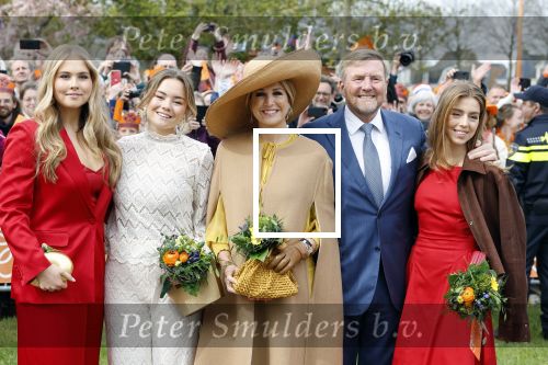 Dokkum 27 april 2026
Koningsdag is dit jaar in Dokkum . Namens de koninklijke familie zijn aanwezig : Koning Willem Alexander Koningin Maxima Prinses Amalia Prinses Alexia Prinses Ariane Prins Constantijn Prinses Laurentien Prins Maurits Prinses Marilene Prins Bernhard Prins Floris Prinses Aimee Prins Pieter Christiaan en Prinses Anita .