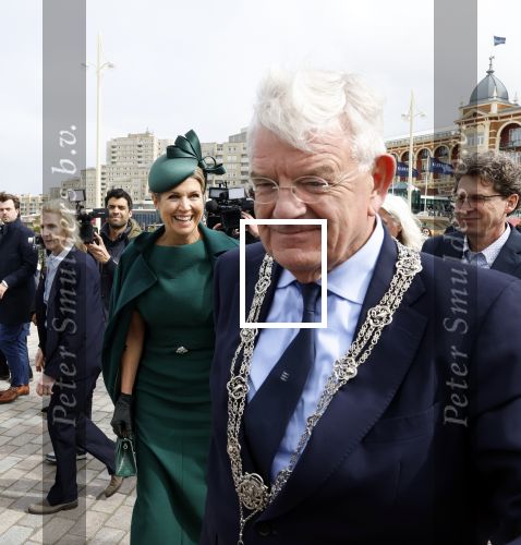 Scheveningen 2 april 2026
Koningin MÃ¡xima opent de gerenoveerde boulevard. De Scheveningse boulevard, al decennialang een van de bekendste en meest bezochte kustpromenades van Nederland, is de afgelopen jaren vernieuwd om beter aan te sluiten bij het groeiende aantal bezoekers en klaar te zijn voor de toekomst. Burgemeester Jan v Zanen begeleidde de Koningin . OOk de commisaris van de koning Wouter Kolff was aanwezig .
