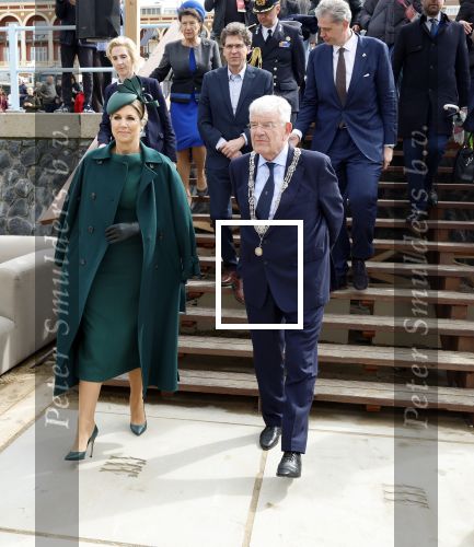 Scheveningen 2 april 2026
Koningin MÃ¡xima opent de gerenoveerde boulevard. De Scheveningse boulevard, al decennialang een van de bekendste en meest bezochte kustpromenades van Nederland, is de afgelopen jaren vernieuwd om beter aan te sluiten bij het groeiende aantal bezoekers en klaar te zijn voor de toekomst. Burgemeester Jan v Zanen begeleidde de Koningin . OOk de commisaris van de koning Wouter Kolff was aanwezig .
