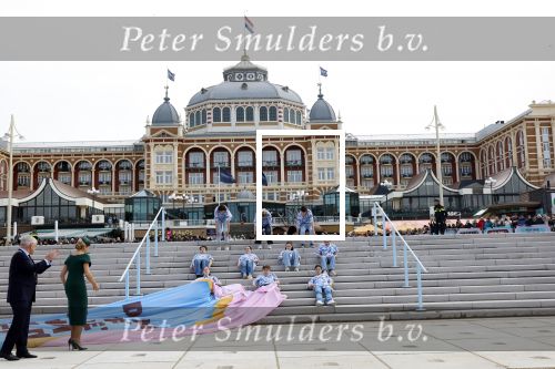 Scheveningen 2 april 2026
Koningin MÃ¡xima opent de gerenoveerde boulevard. De Scheveningse boulevard, al decennialang een van de bekendste en meest bezochte kustpromenades van Nederland, is de afgelopen jaren vernieuwd om beter aan te sluiten bij het groeiende aantal bezoekers en klaar te zijn voor de toekomst. Burgemeester Jan v Zanen begeleidde de Koningin . OOk de commisaris van de koning Wouter Kolff was aanwezig .