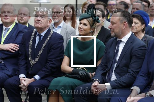 Scheveningen 2 april 2026
Koningin MÃ¡xima opent de gerenoveerde boulevard. De Scheveningse boulevard, al decennialang een van de bekendste en meest bezochte kustpromenades van Nederland, is de afgelopen jaren vernieuwd om beter aan te sluiten bij het groeiende aantal bezoekers en klaar te zijn voor de toekomst. Burgemeester Jan v Zanen begeleidde de Koningin . OOk de commisaris van de koning Wouter Kolff was aanwezig .