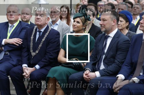 Scheveningen 2 april 2026
Koningin MÃ¡xima opent de gerenoveerde boulevard. De Scheveningse boulevard, al decennialang een van de bekendste en meest bezochte kustpromenades van Nederland, is de afgelopen jaren vernieuwd om beter aan te sluiten bij het groeiende aantal bezoekers en klaar te zijn voor de toekomst. Burgemeester Jan v Zanen begeleidde de Koningin . OOk de commisaris van de koning Wouter Kolff was aanwezig .