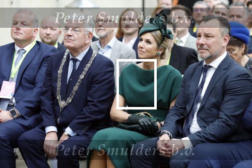 Scheveningen 2 april 2026
Koningin MÃ¡xima opent de gerenoveerde boulevard. De Scheveningse boulevard, al decennialang een van de bekendste en meest bezochte kustpromenades van Nederland, is de afgelopen jaren vernieuwd om beter aan te sluiten bij het groeiende aantal bezoekers en klaar te zijn voor de toekomst. Burgemeester Jan v Zanen begeleidde de Koningin . OOk de commisaris van de koning Wouter Kolff was aanwezig .
