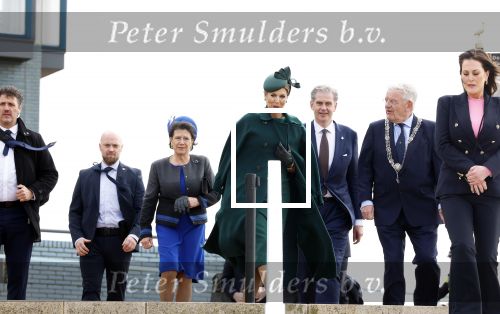 Scheveningen 2 april 2026
Koningin MÃ¡xima opent de gerenoveerde boulevard. De Scheveningse boulevard, al decennialang een van de bekendste en meest bezochte kustpromenades van Nederland, is de afgelopen jaren vernieuwd om beter aan te sluiten bij het groeiende aantal bezoekers en klaar te zijn voor de toekomst. Burgemeester Jan v Zanen begeleidde de Koningin . OOk de commisaris van de koning Wouter Kolff was aanwezig .