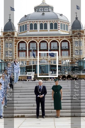 Scheveningen 2 april 2026
Koningin MÃ¡xima opent de gerenoveerde boulevard. De Scheveningse boulevard, al decennialang een van de bekendste en meest bezochte kustpromenades van Nederland, is de afgelopen jaren vernieuwd om beter aan te sluiten bij het groeiende aantal bezoekers en klaar te zijn voor de toekomst. Burgemeester Jan v Zanen begeleidde de Koningin . OOk de commisaris van de koning Wouter Kolff was aanwezig .
