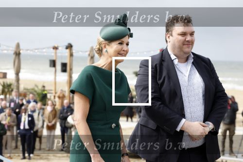 Scheveningen 2 april 2026
Koningin MÃ¡xima opent de gerenoveerde boulevard. De Scheveningse boulevard, al decennialang een van de bekendste en meest bezochte kustpromenades van Nederland, is de afgelopen jaren vernieuwd om beter aan te sluiten bij het groeiende aantal bezoekers en klaar te zijn voor de toekomst. Burgemeester Jan v Zanen begeleidde de Koningin . OOk de commisaris van de koning Wouter Kolff was aanwezig .