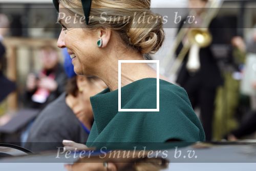 Scheveningen 2 april 2026
Koningin MÃ¡xima opent de gerenoveerde boulevard. De Scheveningse boulevard, al decennialang een van de bekendste en meest bezochte kustpromenades van Nederland, is de afgelopen jaren vernieuwd om beter aan te sluiten bij het groeiende aantal bezoekers en klaar te zijn voor de toekomst. Burgemeester Jan v Zanen begeleidde de Koningin . OOk de commisaris van de koning Wouter Kolff was aanwezig .