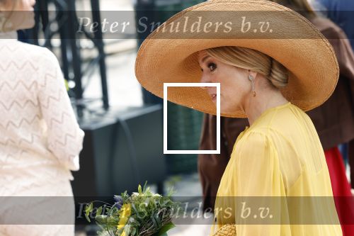 Dokkum 27 april 2026
Koningsdag is dit jaar in Dokkum . Namens de koninklijke familie zijn aanwezig : Koning Willem Alexander Koningin Maxima Prinses Amalia Prinses Alexia Prinses Ariane Prins Constantijn Prinses Laurentien Prins Maurits Prinses Marilene Prins Bernhard Prins Floris Prinses Aimee Prins Pieter Christiaan en Prinses Anita .