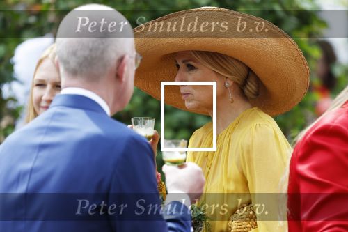 Dokkum 27 april 2026
Koningsdag is dit jaar in Dokkum . Namens de koninklijke familie zijn aanwezig : Koning Willem Alexander Koningin Maxima Prinses Amalia Prinses Alexia Prinses Ariane Prins Constantijn Prinses Laurentien Prins Maurits Prinses Marilene Prins Bernhard Prins Floris Prinses Aimee Prins Pieter Christiaan en Prinses Anita .