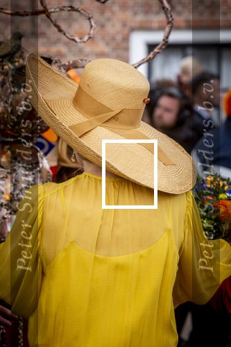 Dokkum 27 april 2026
Koningsdag is dit jaar in Dokkum . Namens de koninklijke familie zijn aanwezig : Koning Willem Alexander Koningin Maxima Prinses Amalia Prinses Alexia Prinses Ariane Prins Constantijn Prinses Laurentien Prins Maurits Prinses Marilene Prins Bernhard Prins Floris Prinses Aimee Prins Pieter Christiaan en Prinses Anita .