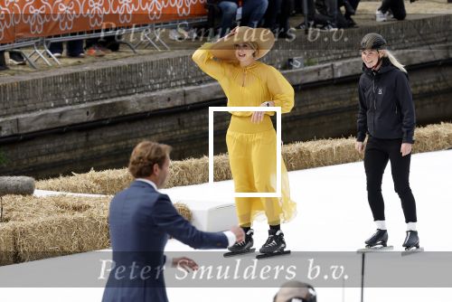 Dokkum 27 april 2026
Koningsdag is dit jaar in Dokkum . Namens de koninklijke familie zijn aanwezig : Koning Willem Alexander Koningin Maxima Prinses Amalia Prinses Alexia Prinses Ariane Prins Constantijn Prinses Laurentien Prins Maurits Prinses Marilene Prins Bernhard Prins Floris Prinses Aimee Prins Pieter Christiaan en Prinses Anita .