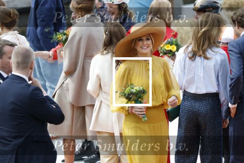 Dokkum 27 april 2026
Koningsdag is dit jaar in Dokkum . Namens de koninklijke familie zijn aanwezig : Koning Willem Alexander Koningin Maxima Prinses Amalia Prinses Alexia Prinses Ariane Prins Constantijn Prinses Laurentien Prins Maurits Prinses Marilene Prins Bernhard Prins Floris Prinses Aimee Prins Pieter Christiaan en Prinses Anita .
