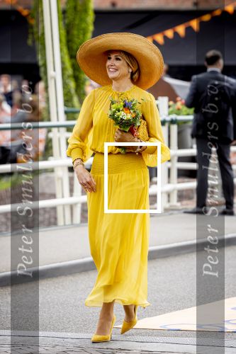 Dokkum 27 april 2026
Koningsdag is dit jaar in Dokkum . Namens de koninklijke familie zijn aanwezig : Koning Willem Alexander Koningin Maxima Prinses Amalia Prinses Alexia Prinses Ariane Prins Constantijn Prinses Laurentien Prins Maurits Prinses Marilene Prins Bernhard Prins Floris Prinses Aimee Prins Pieter Christiaan en Prinses Anita .