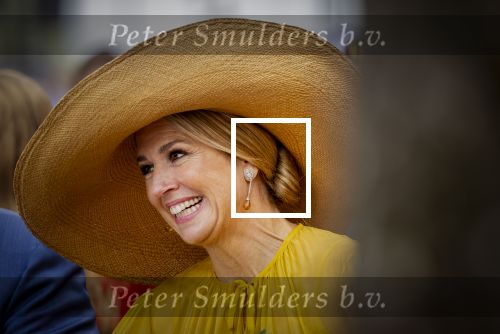 Dokkum 27 april 2026
Koningsdag is dit jaar in Dokkum . Namens de koninklijke familie zijn aanwezig : Koning Willem Alexander Koningin Maxima Prinses Amalia Prinses Alexia Prinses Ariane Prins Constantijn Prinses Laurentien Prins Maurits Prinses Marilene Prins Bernhard Prins Floris Prinses Aimee Prins Pieter Christiaan en Prinses Anita .