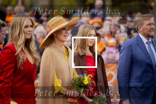 Dokkum 27 april 2026
Koningsdag is dit jaar in Dokkum . Namens de koninklijke familie zijn aanwezig : Koning Willem Alexander Koningin Maxima Prinses Amalia Prinses Alexia Prinses Ariane Prins Constantijn Prinses Laurentien Prins Maurits Prinses Marilene Prins Bernhard Prins Floris Prinses Aimee Prins Pieter Christiaan en Prinses Anita .