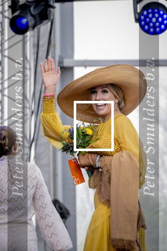 Dokkum 27 april 2026
Koningsdag is dit jaar in Dokkum . Namens de koninklijke familie zijn aanwezig : Koning Willem Alexander Koningin Maxima Prinses Amalia Prinses Alexia Prinses Ariane Prins Constantijn Prinses Laurentien Prins Maurits Prinses Marilene Prins Bernhard Prins Floris Prinses Aimee Prins Pieter Christiaan en Prinses Anita .