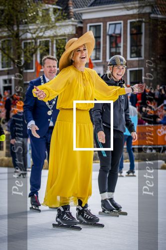 Dokkum 27 april 2026
Koningsdag is dit jaar in Dokkum . Namens de koninklijke familie zijn aanwezig : Koning Willem Alexander Koningin Maxima Prinses Amalia Prinses Alexia Prinses Ariane Prins Constantijn Prinses Laurentien Prins Maurits Prinses Marilene Prins Bernhard Prins Floris Prinses Aimee Prins Pieter Christiaan en Prinses Anita .
