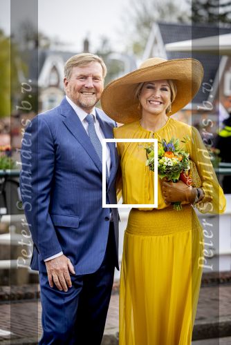 Dokkum 27 april 2026
Koningsdag is dit jaar in Dokkum . Namens de koninklijke familie zijn aanwezig : Koning Willem Alexander Koningin Maxima Prinses Amalia Prinses Alexia Prinses Ariane Prins Constantijn Prinses Laurentien Prins Maurits Prinses Marilene Prins Bernhard Prins Floris Prinses Aimee Prins Pieter Christiaan en Prinses Anita .