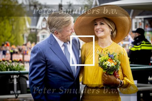 Dokkum 27 april 2026
Koningsdag is dit jaar in Dokkum . Namens de koninklijke familie zijn aanwezig : Koning Willem Alexander Koningin Maxima Prinses Amalia Prinses Alexia Prinses Ariane Prins Constantijn Prinses Laurentien Prins Maurits Prinses Marilene Prins Bernhard Prins Floris Prinses Aimee Prins Pieter Christiaan en Prinses Anita .
