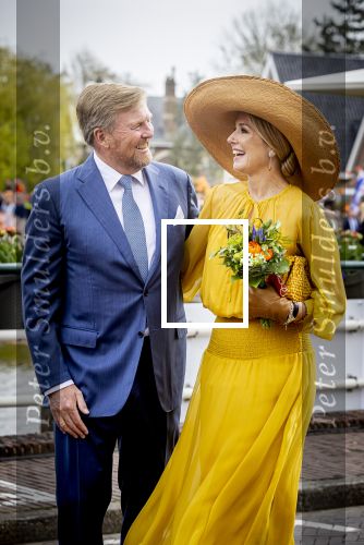 Dokkum 27 april 2026
Koningsdag is dit jaar in Dokkum . Namens de koninklijke familie zijn aanwezig : Koning Willem Alexander Koningin Maxima Prinses Amalia Prinses Alexia Prinses Ariane Prins Constantijn Prinses Laurentien Prins Maurits Prinses Marilene Prins Bernhard Prins Floris Prinses Aimee Prins Pieter Christiaan en Prinses Anita .