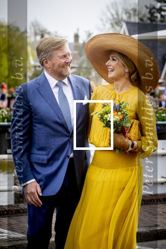 Dokkum 27 april 2026
Koningsdag is dit jaar in Dokkum . Namens de koninklijke familie zijn aanwezig : Koning Willem Alexander Koningin Maxima Prinses Amalia Prinses Alexia Prinses Ariane Prins Constantijn Prinses Laurentien Prins Maurits Prinses Marilene Prins Bernhard Prins Floris Prinses Aimee Prins Pieter Christiaan en Prinses Anita .