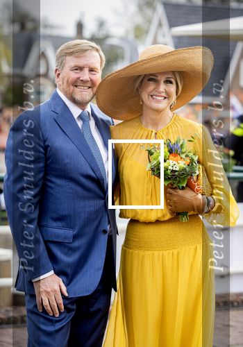Dokkum 27 april 2026
Koningsdag is dit jaar in Dokkum . Namens de koninklijke familie zijn aanwezig : Koning Willem Alexander Koningin Maxima Prinses Amalia Prinses Alexia Prinses Ariane Prins Constantijn Prinses Laurentien Prins Maurits Prinses Marilene Prins Bernhard Prins Floris Prinses Aimee Prins Pieter Christiaan en Prinses Anita .