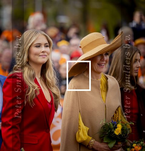 Dokkum 27 april 2026
Koningsdag is dit jaar in Dokkum . Namens de koninklijke familie zijn aanwezig : Koning Willem Alexander Koningin Maxima Prinses Amalia Prinses Alexia Prinses Ariane Prins Constantijn Prinses Laurentien Prins Maurits Prinses Marilene Prins Bernhard Prins Floris Prinses Aimee Prins Pieter Christiaan en Prinses Anita .