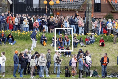 Dokkum 27 april 2026
Koningsdag is dit jaar in Dokkum . Namens de koninklijke familie zijn aanwezig : Koning Willem Alexander Koningin Maxima Prinses Amalia Prinses Alexia Prinses Ariane Prins Constantijn Prinses Laurentien Prins Maurits Prinses Marilene Prins Bernhard Prins Floris Prinses Aimee Prins Pieter Christiaan en Prinses Anita .