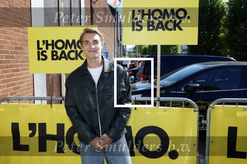 Amsterdam 22 april 2026
Presentatie nieuwe L Homo . Nicolas Keenan staat op de cover .
