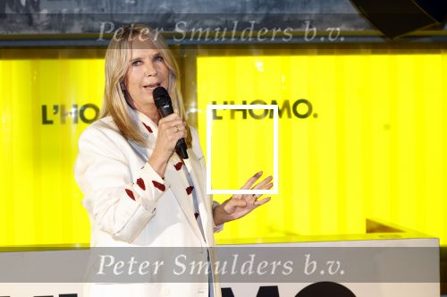 Amsterdam 22 april 2026
Presentatie nieuwe L Homo . Nicolas Keenan staat op de cover . Linda de Mol