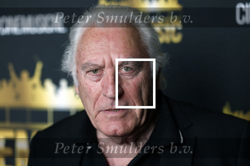 Zaandam 24 april 2026
Willeke v Ammelrooy heeft een koninklijke ondersceiding (linte) gekregen . Rene Mioch organiseert een fotomoment in het Zaantheater . Marco Bakker was er natuurlijk ook bij .