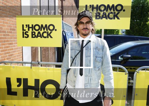 Amsterdam 22 april 2026
Presentatie nieuwe L Homo . Nicolas Keenan staat op de cover . Mari v d Ven