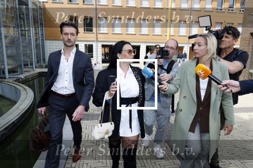 Den Bosch 15 april 2026
Rechtszaak Peter Gillis vs Nicol Kremers in de rechtbank van Den Bosch . Peter zijn kinderen en vriendin Wendy v Hout zijn met hem mee . Nicol met haar advocaat Sebas Diekstra