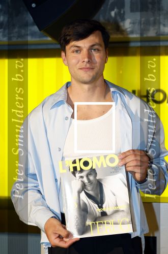 Amsterdam 22 april 2026
Presentatie nieuwe L Homo . Nicolas Keenan staat op de cover .